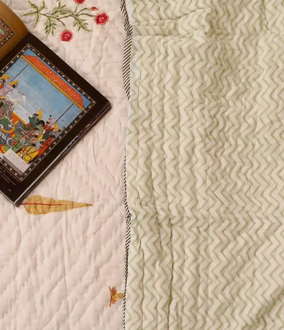 Palm Hues  Quilt Single - Image 3