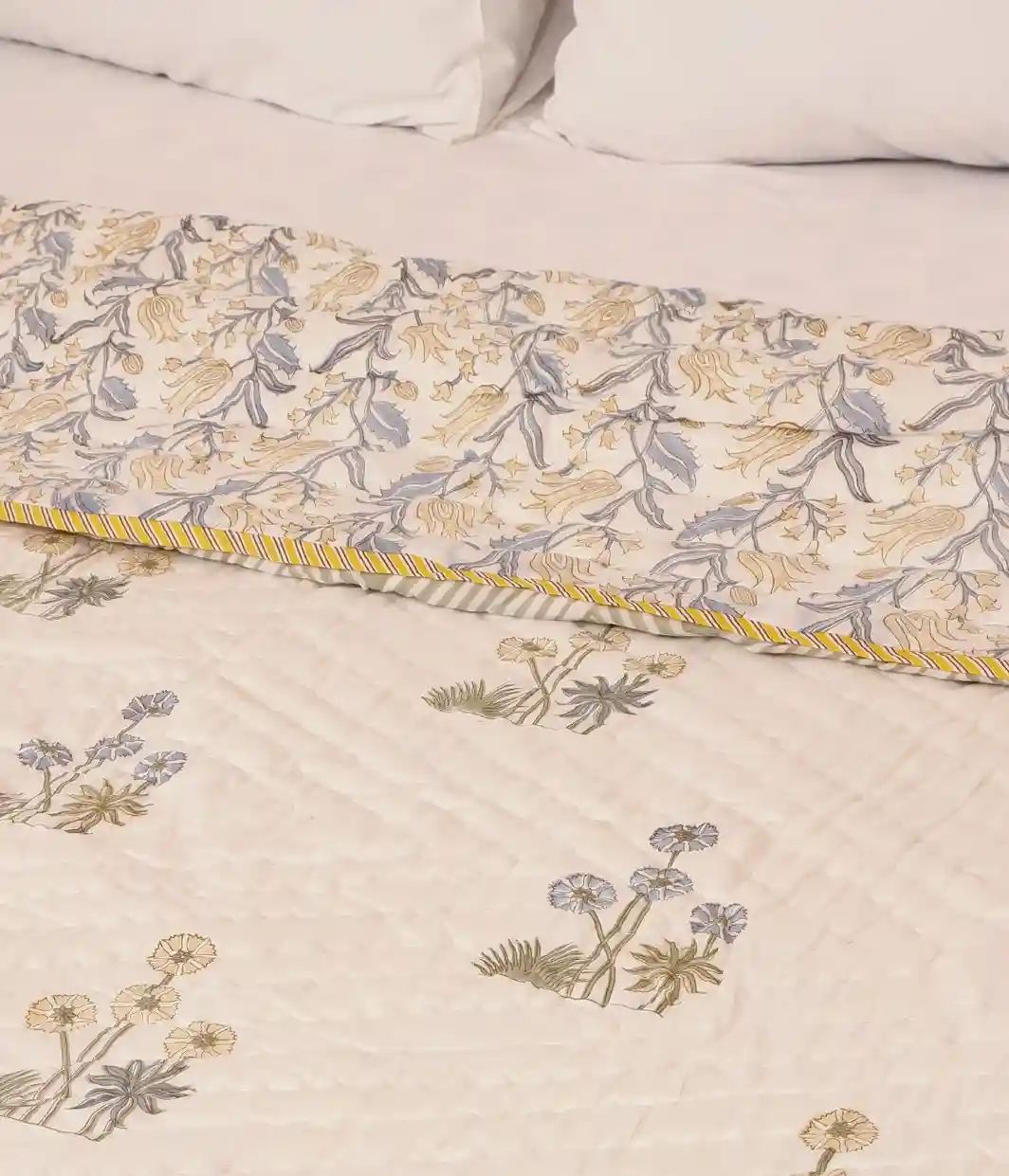 Dandelion Drift Quilt King - Image 2