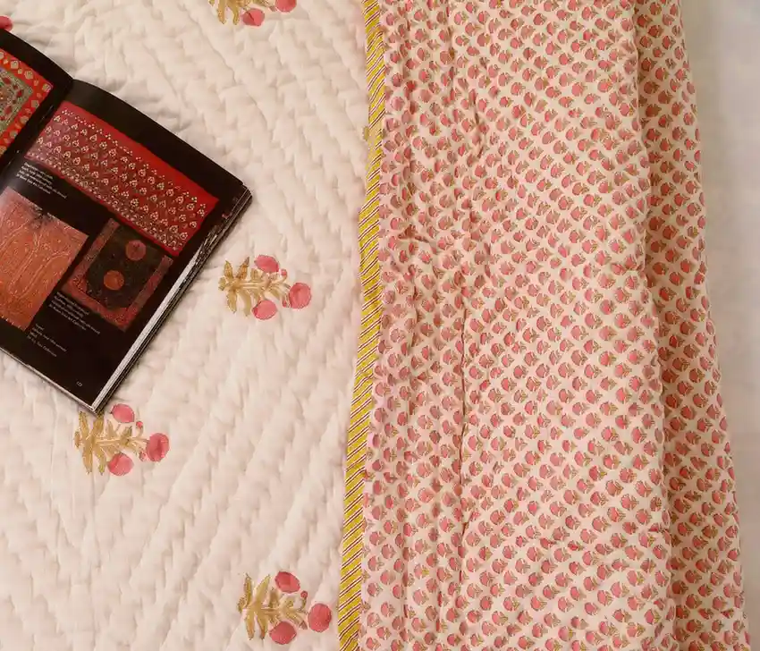 Pink Poppy Quilt King - Image 3