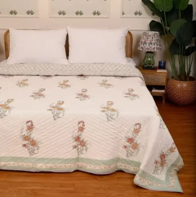 Rosewood Meadow Quilt Single