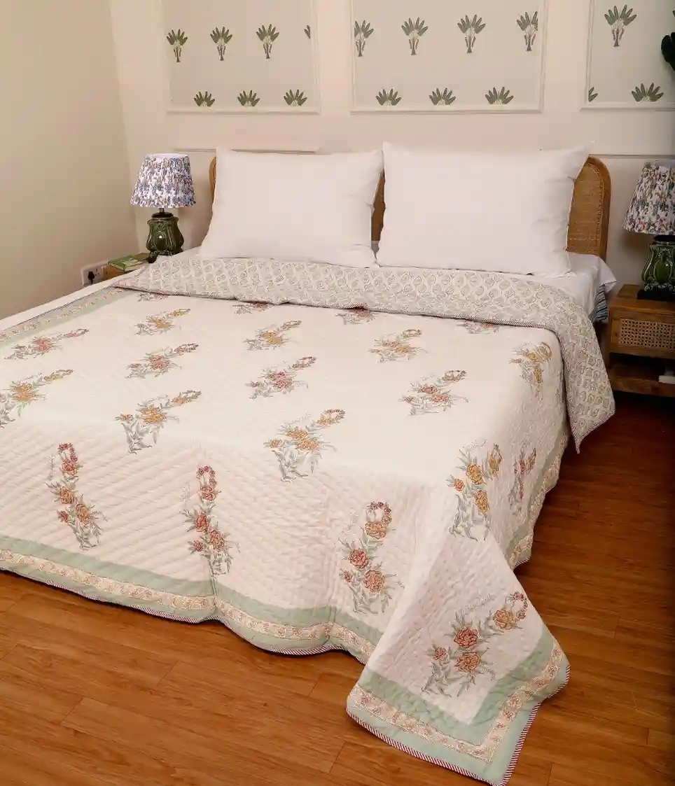 Rosewood Meadow Quilt Single - Image 2