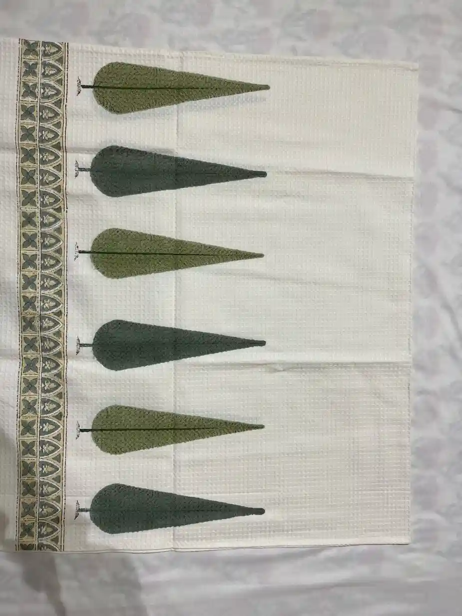 Chinar Bath Towel Set - Image 4