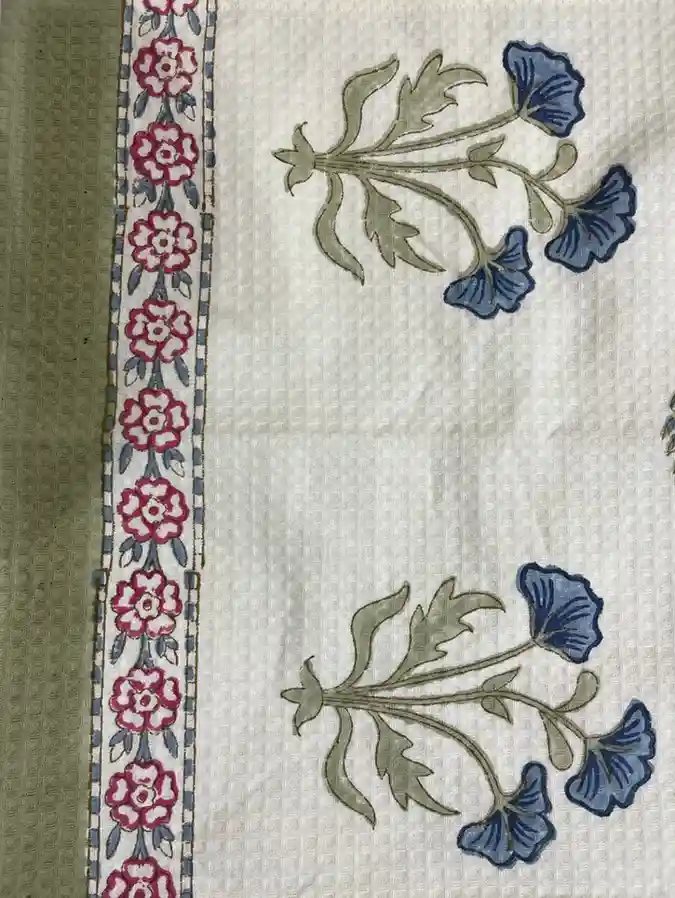 Bluebell Bloom Hand Towel - Image 3