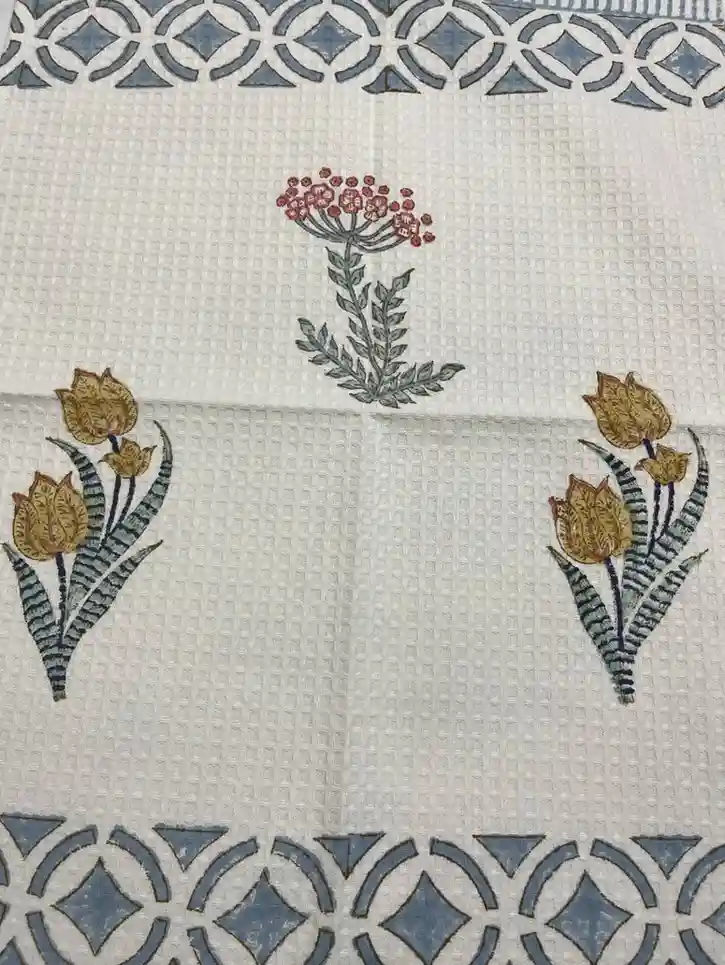 Tulipl Hand Towel - Image 2