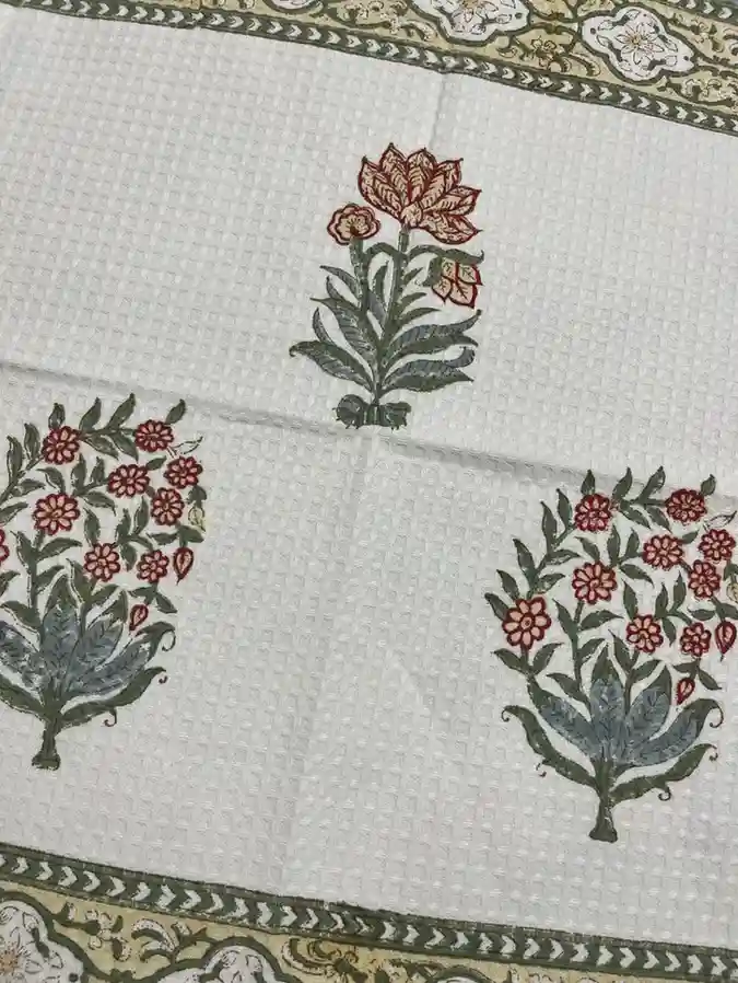 Amaira Hand Towel - Image 2