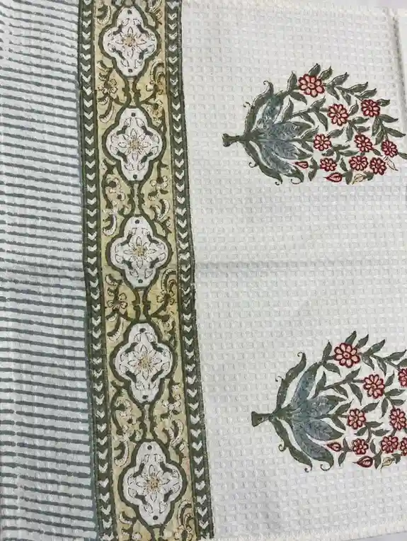 Amaira Hand Towel - Image 3