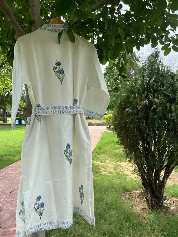 Nilofer Wrap Handblock Bathrobe - Image 3