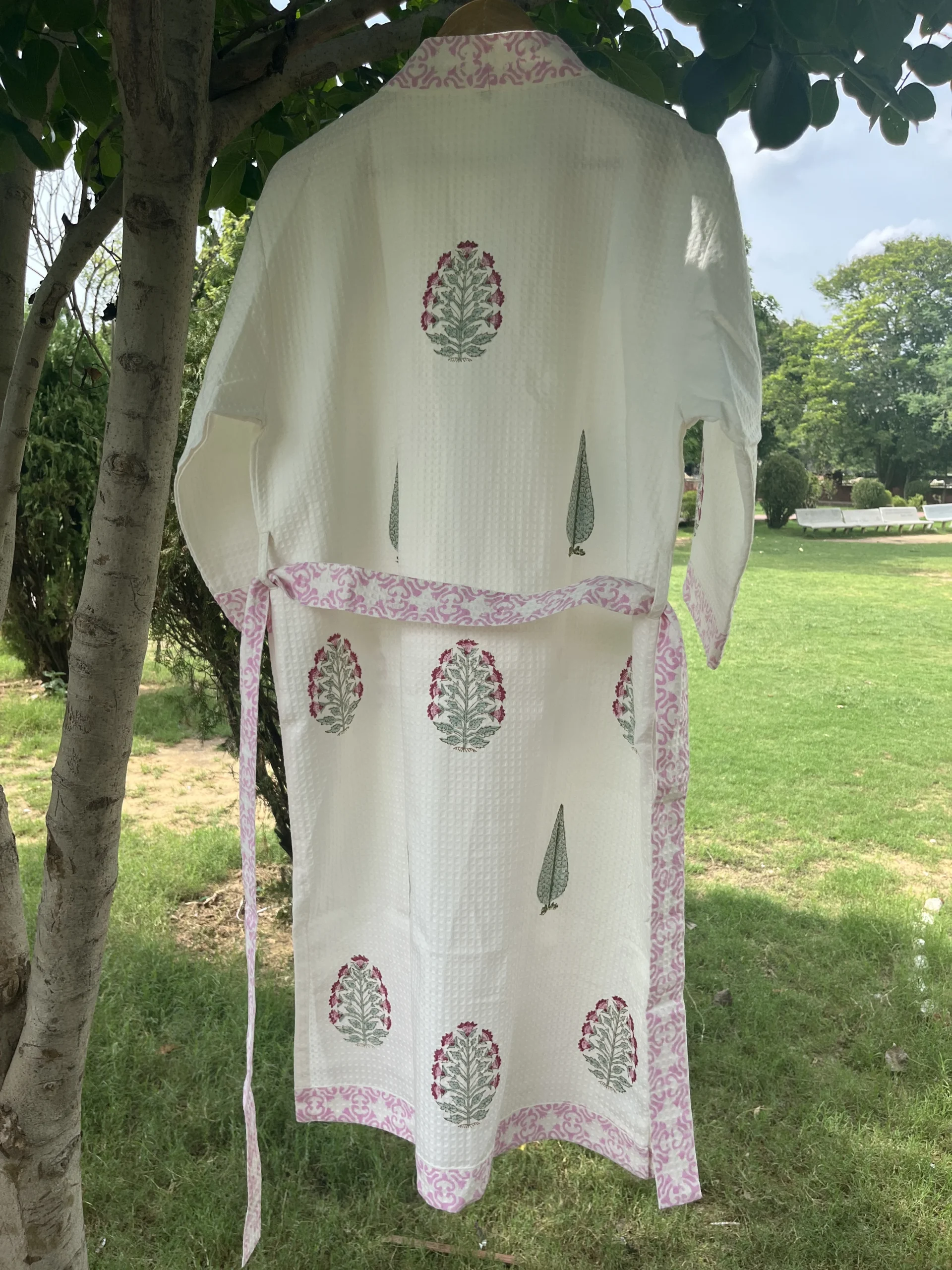 Sunehri Wrap Handblock Bathrobe - Image 3