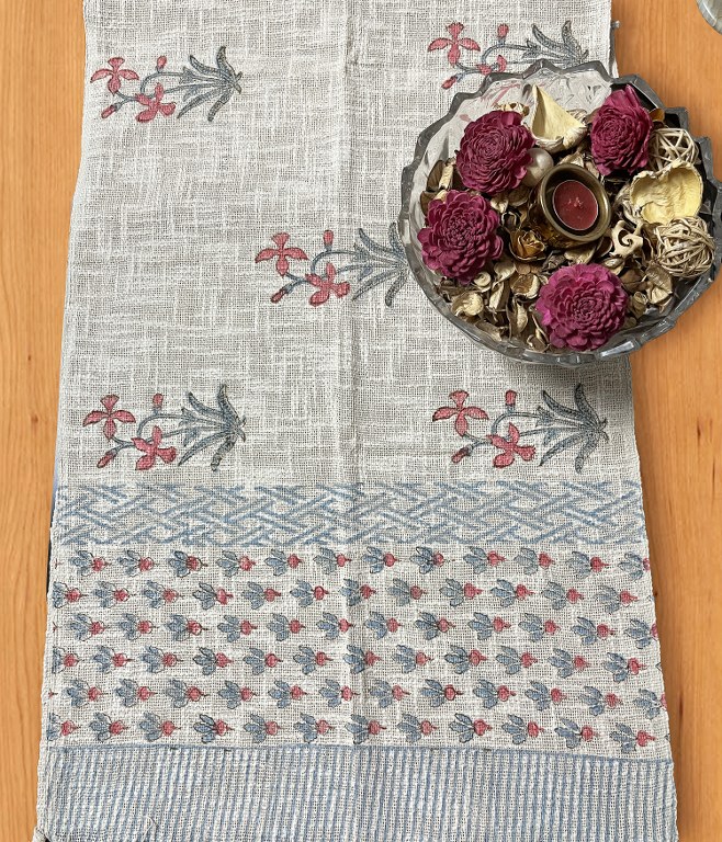 Bloomeh Handloom Table Runner